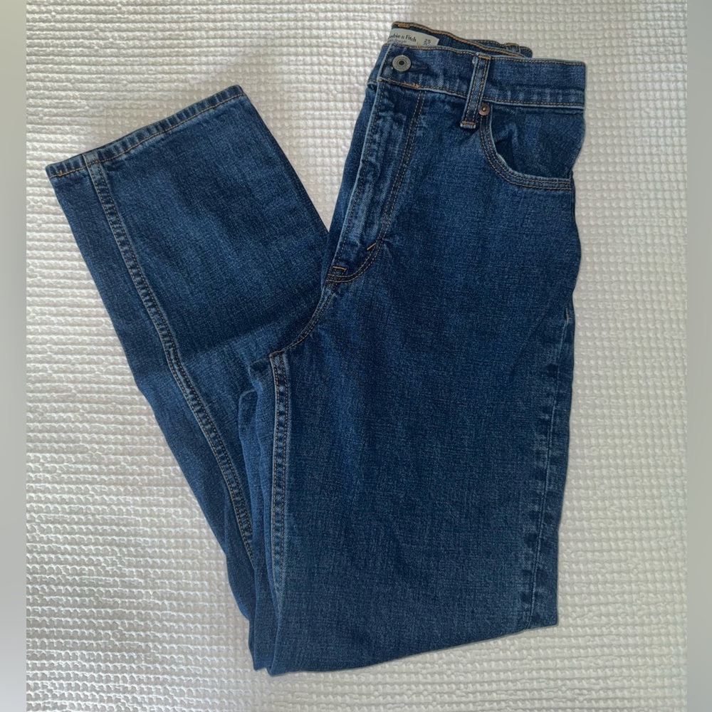 Abercrombie curve love ankle straight jean